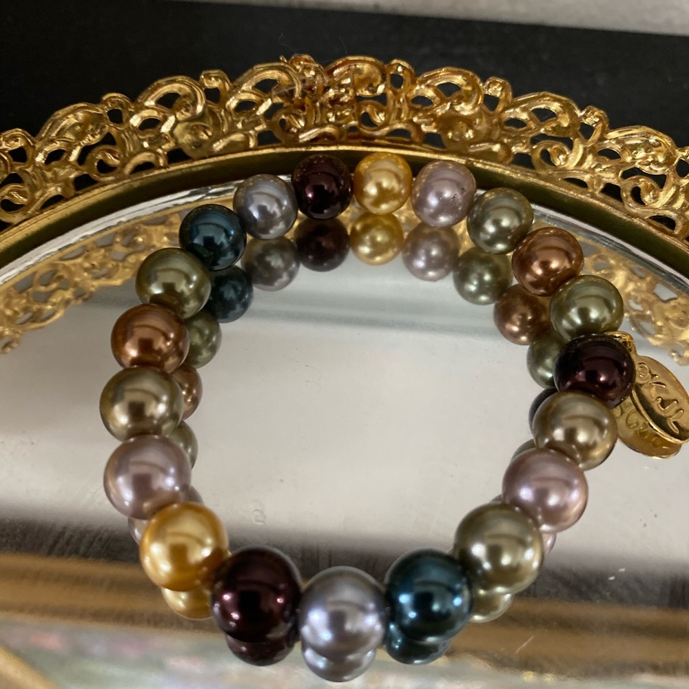 KJL Multicolor Pearl Stretch Bracelet - Picture 4 of 5